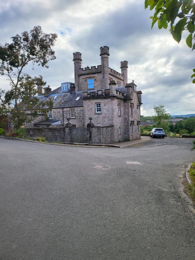 Langhouse Castle Bed And Breakfast Inverkip Ngoại thất bức ảnh