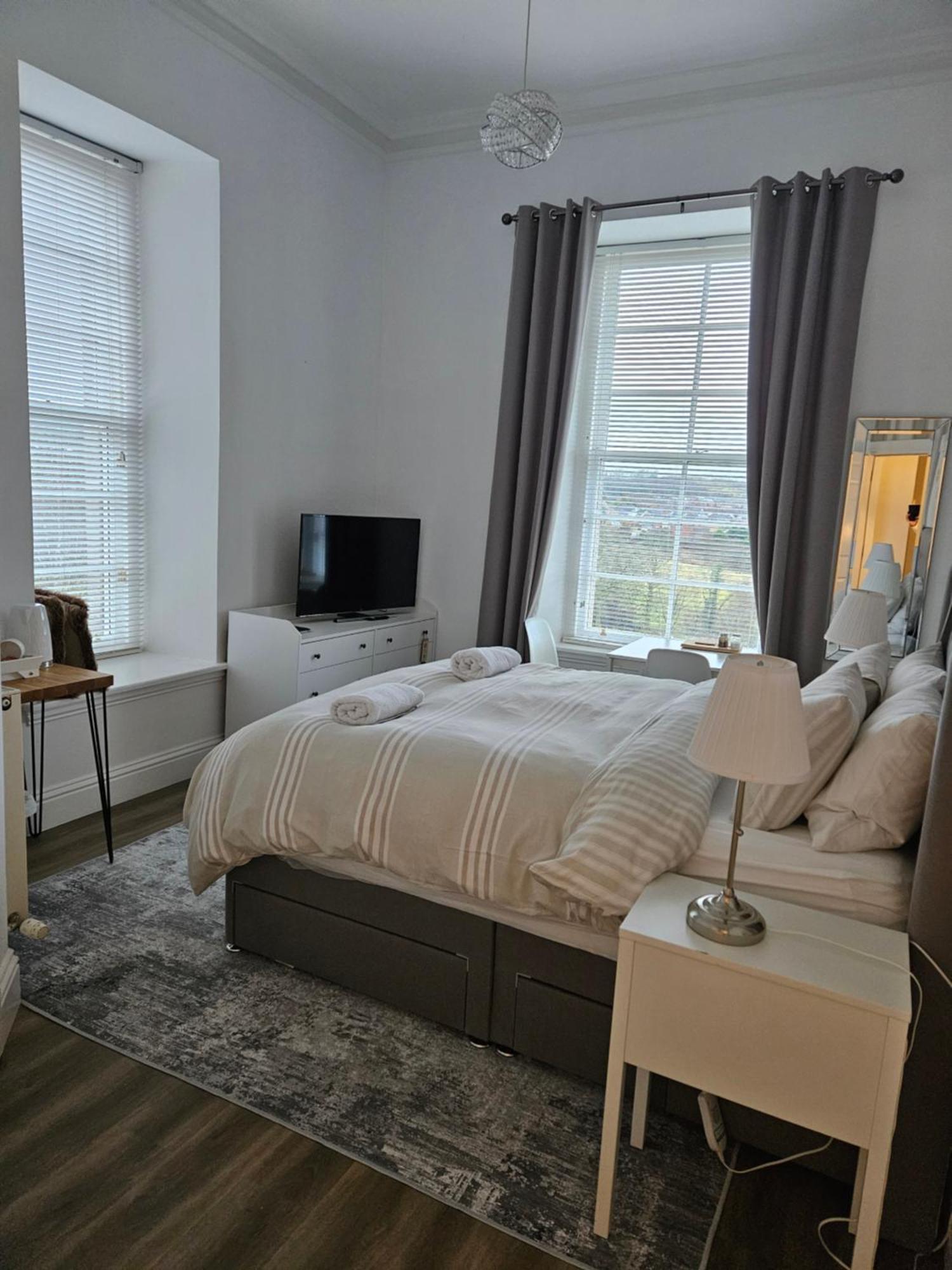 Langhouse Castle Bed And Breakfast Inverkip Ngoại thất bức ảnh